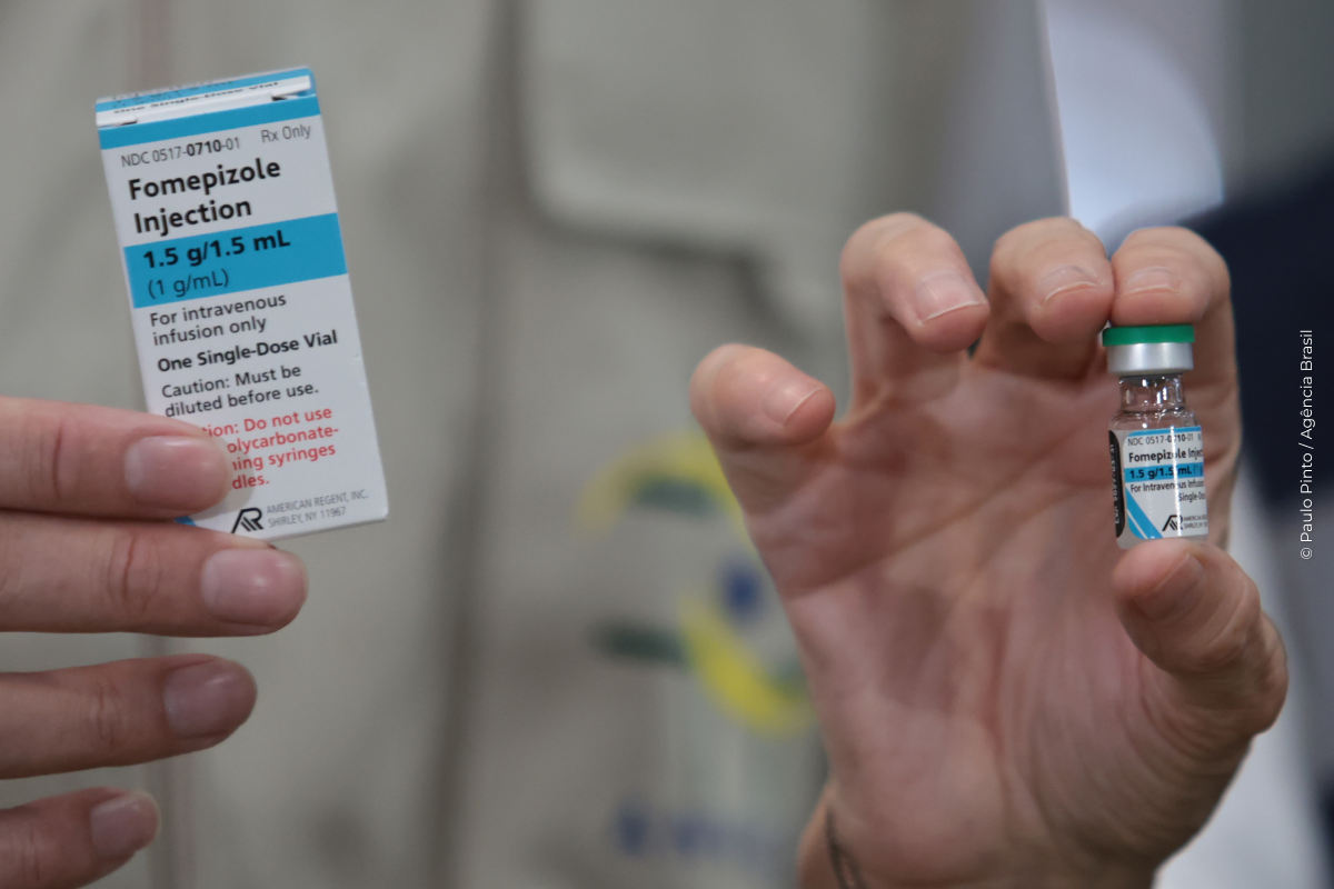 Brasil recebe 2,5 mil unidades de fomepizol, antídoto contra metanol