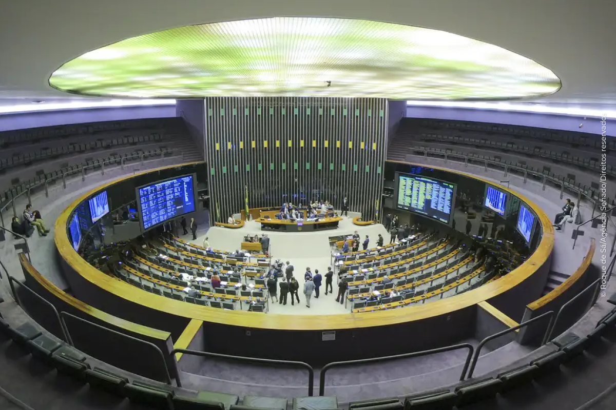 Comissão aprova obrigatoriedade de exame pré-operatório antes de procedimentos estéticos Comissão aprova obrigatoriedade de exame pré-operatório antes de procedimentos estéticos