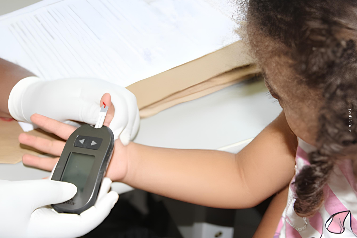 Agora é Lei: Programa de prevenção e controle do diabetes nas escolas será ampliado para a rede privada de educação Agora é Lei: Programa de prevenção e controle do diabetes nas escolas será ampliado para a rede privada de educação