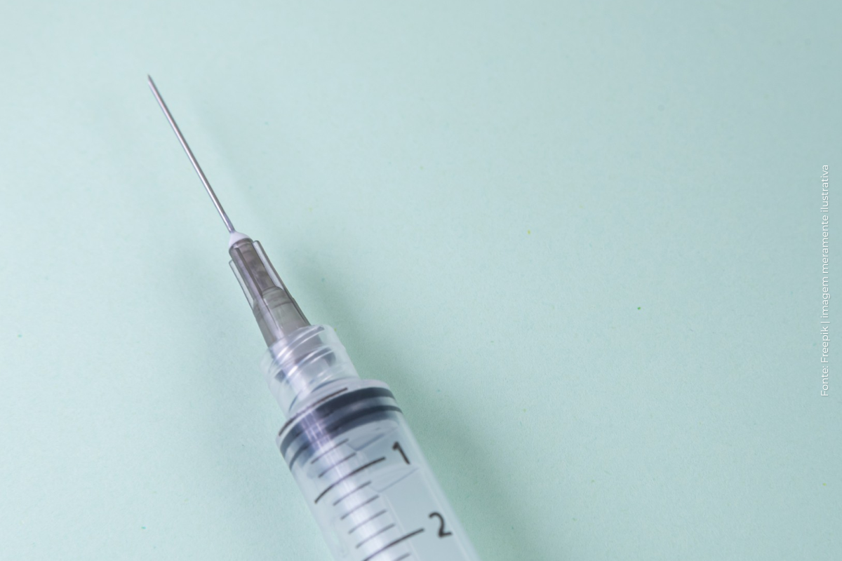 Comissão aprova inclusão da vacina contra meningite tipo B em programa de imunização