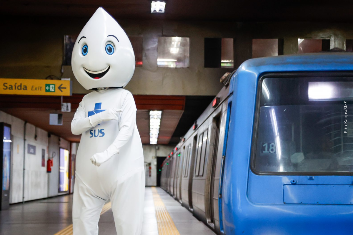 Estações do MetrôRio recebem pontos de vacinação