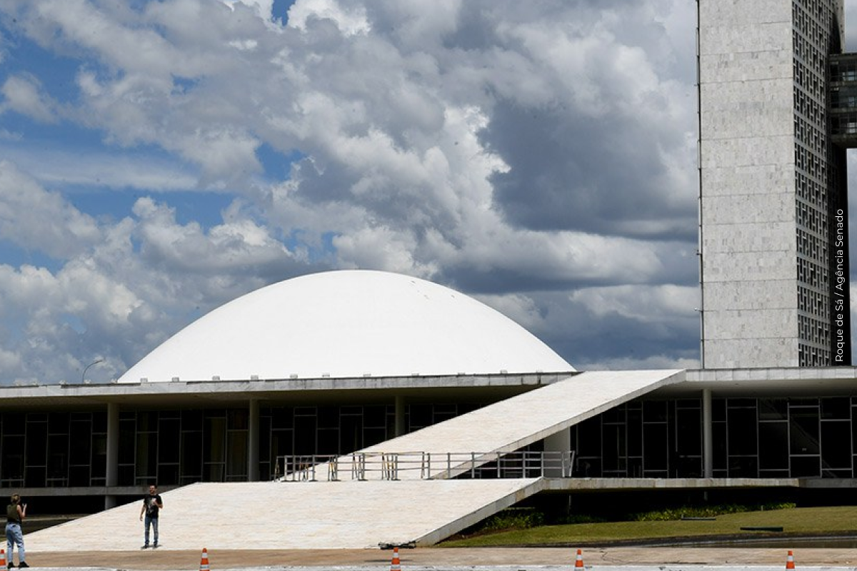 Conselheiros do CREMERJ e conselheiros federais pelo RJ acompanham votação do ProfiMed no Senado