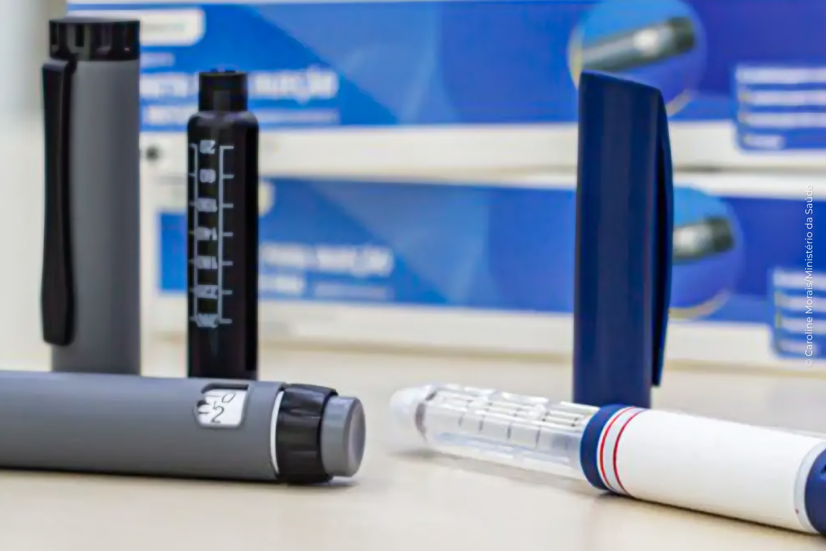 Uso de canetas emagrecedoras por idosos requer cuidados