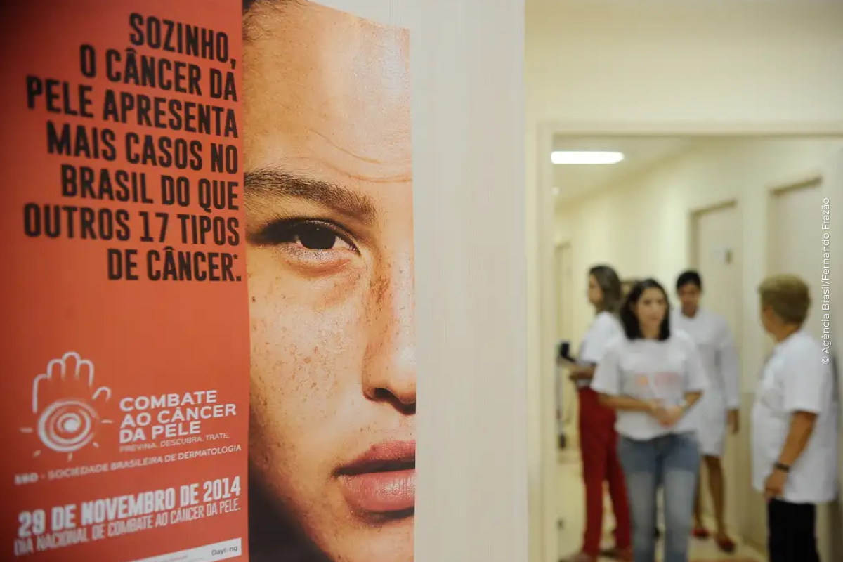 Casos de câncer de pele saltam de 4 mil para mais de 72 mil em 10 anos Casos de câncer de pele saltam de 4 mil para mais de 72 mil em 10 anos