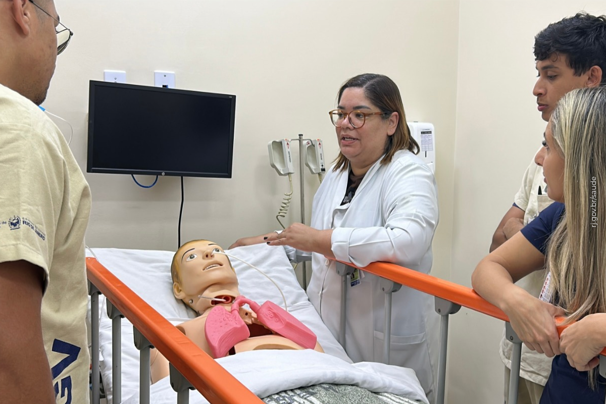 Sala de Treinamento e Simulação do Hospital Estadual Getúlio Vargas qualifica profissionais para o atendimento real Sala de Treinamento e Simulação do Hospital Estadual Getúlio Vargas qualifica profissionais para o atendimento real