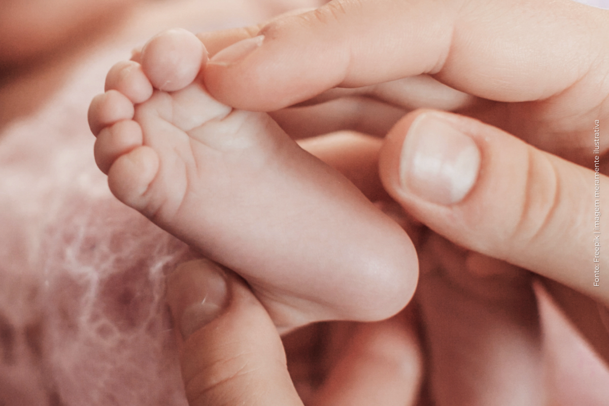 Comissão aprova novas regras para a caderneta de saúde de bebês prematuros