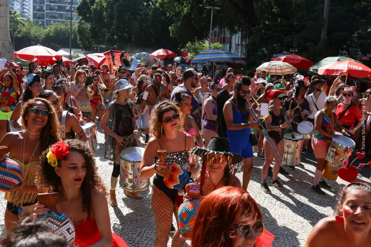 Rio registra cinco atendimentos por hora devido ao calor no carnaval