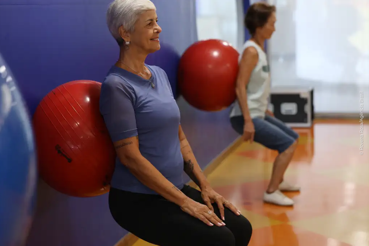 Exercícios físicos contribuem para envelhecimento saudável