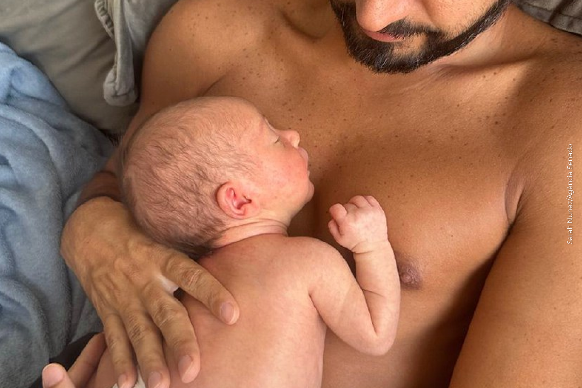 Sancionado o aumento gradual da licença-paternidade