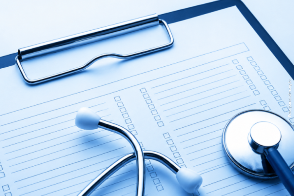 CFM esclarece regras para descarte de prontuários médicos após 20 anos CFM esclarece regras para descarte de prontuários médicos após 20 anos