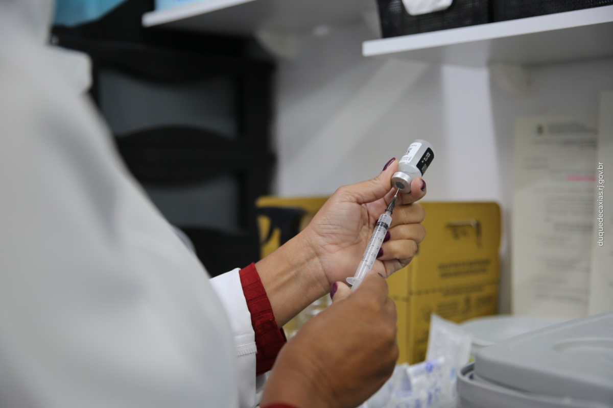 Duque de Caxias dá início à campanha Nacional de Multivacinação para imunização de crianças  e  adolescentes