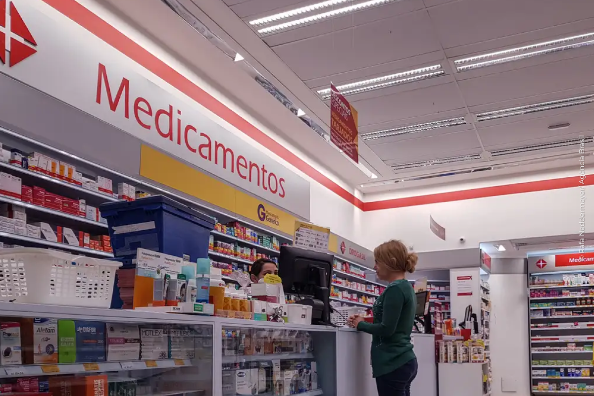 Mudanças na emissão e no controle de receitas médicas entram em vigor